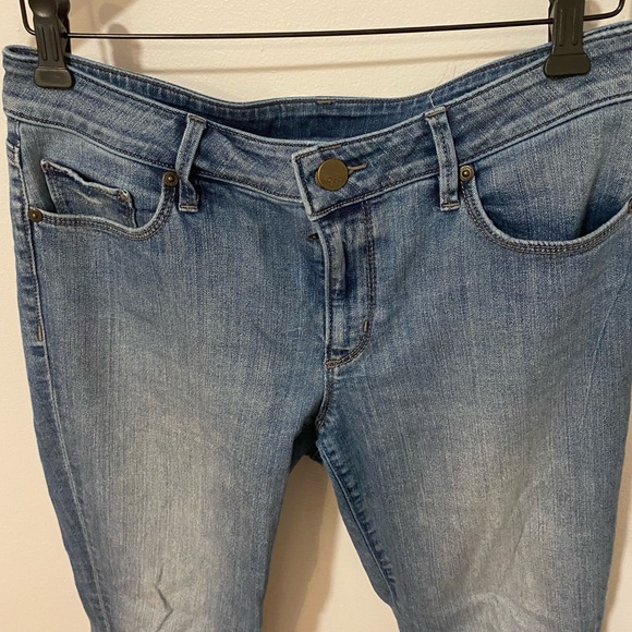 Ann Taylor LOFT JEANS size 8P - Picture 6 of 6